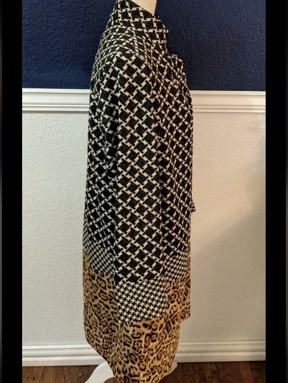 dennis basso Black & Tan Houndstooth Button Trench with Leopard Panel US 14 NWOT - Picture 3 of 6